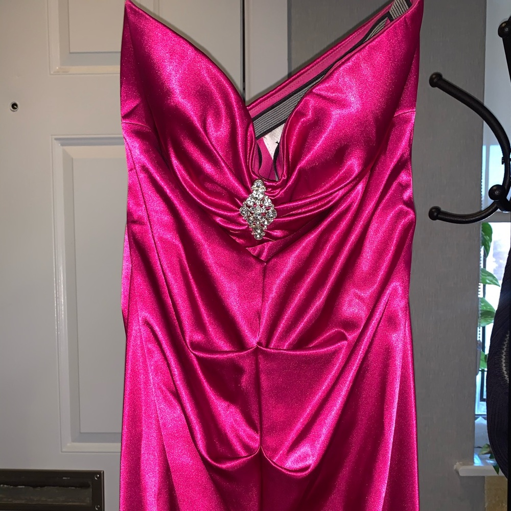 Dress - Picture 3 of 6
